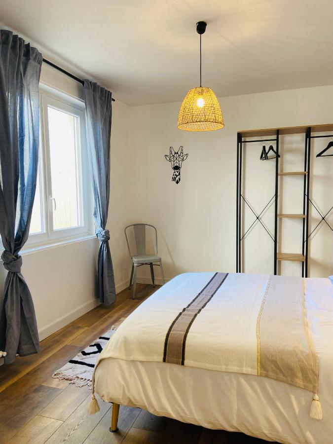 Appartement 2 Chambres Avec Terrasse Vue Sur Jardin Arbore Pontarlier Exterior photo